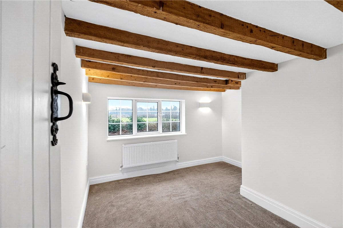 5 bedroom house, Shaw Lane, Hanch WS13 - Available