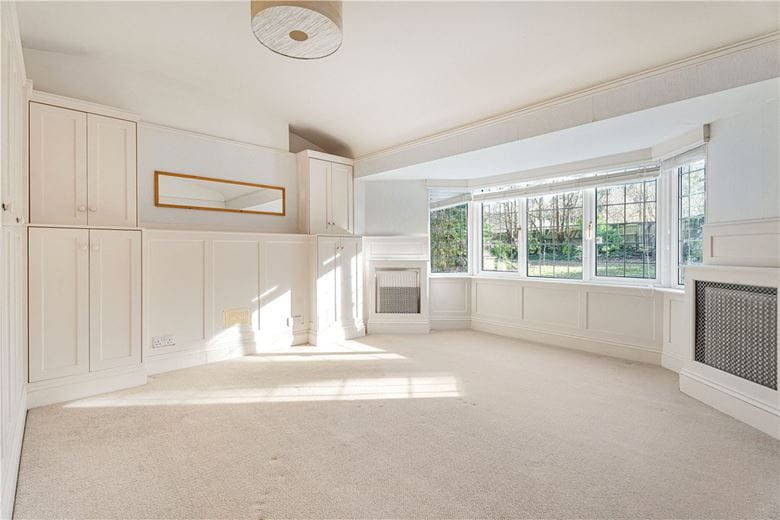 6 bedroom house, Ellesborough Road, Wendover HP22 - Available