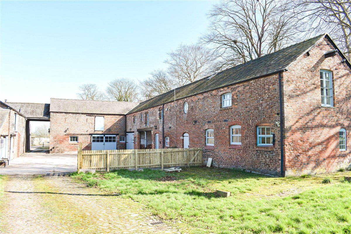  bedroom , The Stables, Middlewich Road CW10 - Available