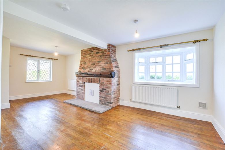 3 bedroom house, Nantwich Road, Minshull Vernon CW10 - Available