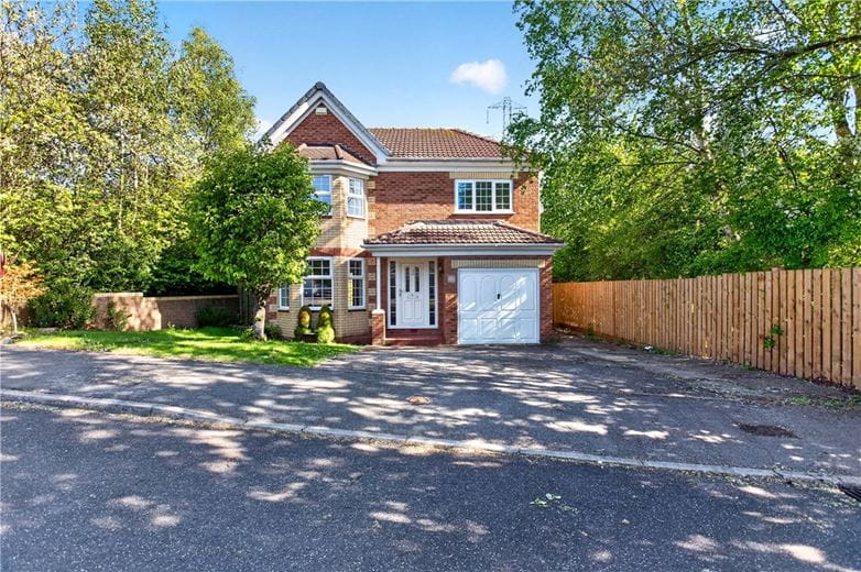 4 bedroom house, Wood Fields, Bramley S66 - Let Agreed