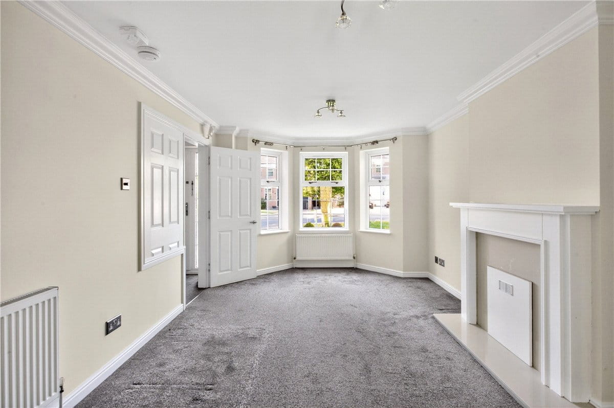 4 bedroom house, Wood Fields, Bramley S66 - Let Agreed
