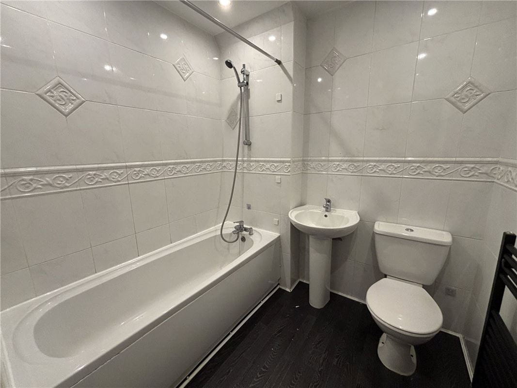 4 bedroom house, Nascot Close, Bramley S66 - Let Agreed