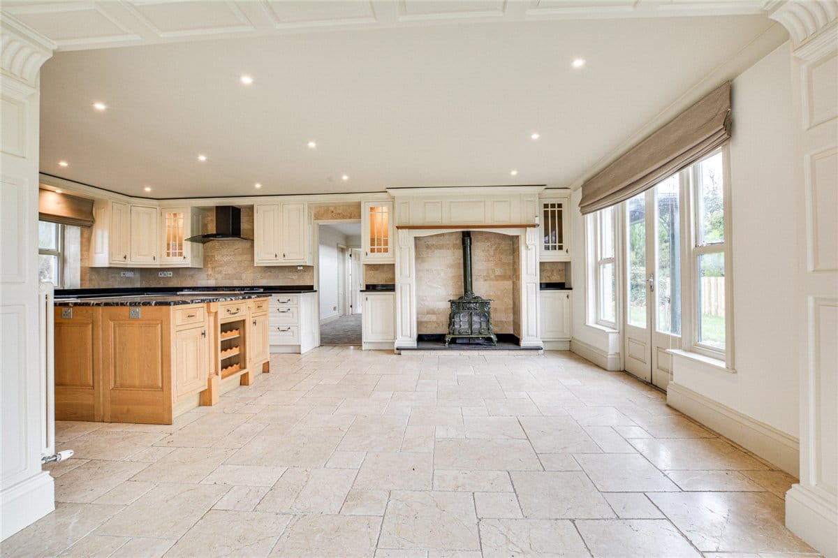 4 bedroom house, Glazebrook Lane, Glazebrook WA3 - Available