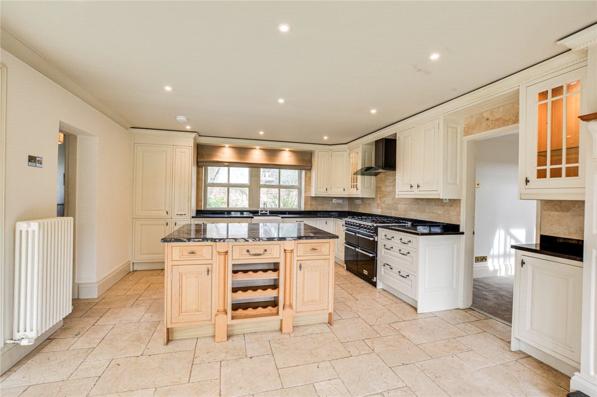4 bedroom house, Glazebrook Lane, Glazebrook WA3 - Available