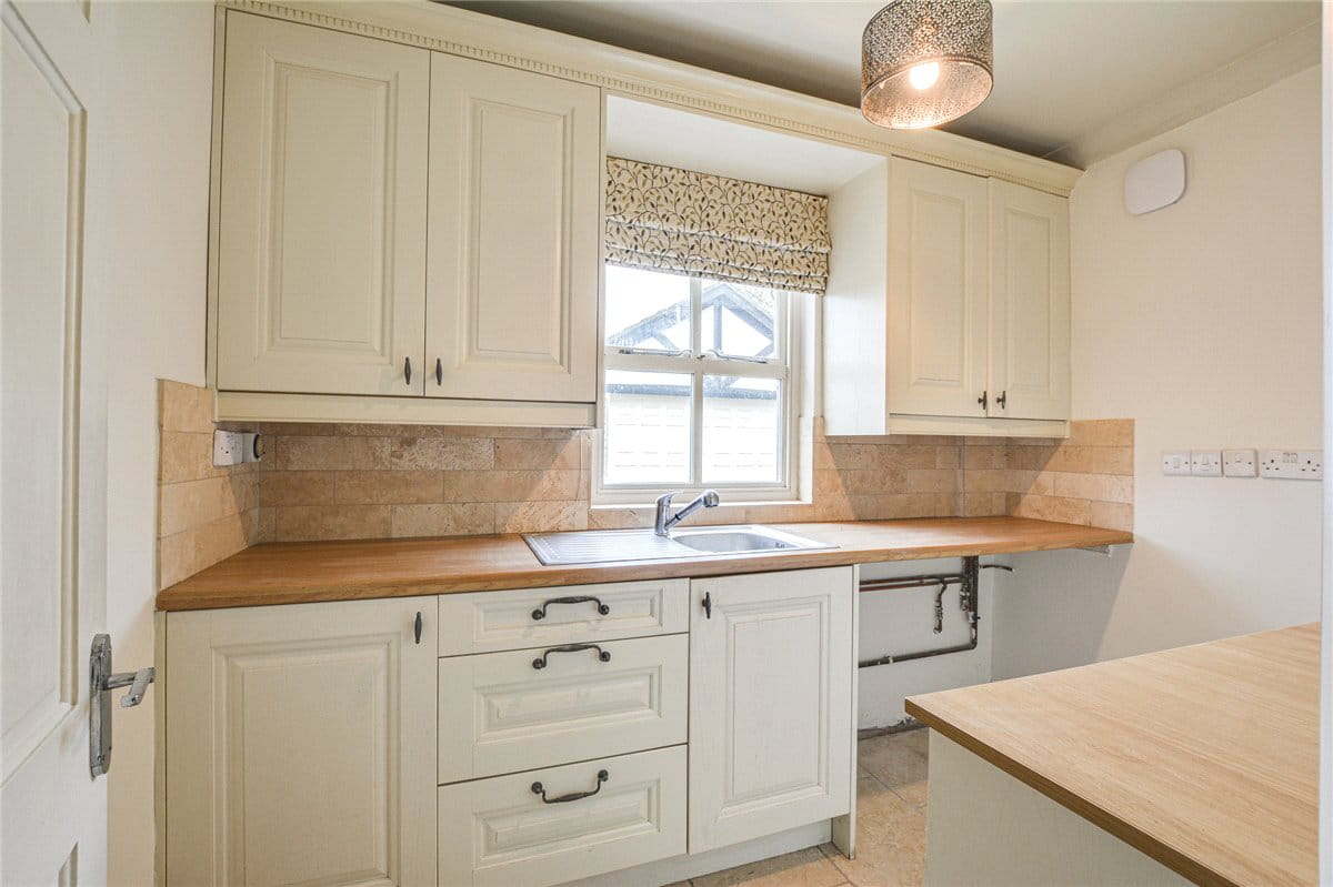 4 bedroom house, Glazebrook Lane, Glazebrook WA3 - Available