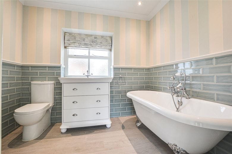 4 bedroom house, Glazebrook Lane, Glazebrook WA3 - Available