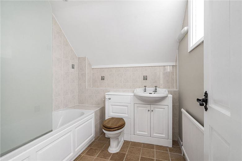 4 bedroom cottage, Aylesbury Road, Great Missenden HP16 - Available
