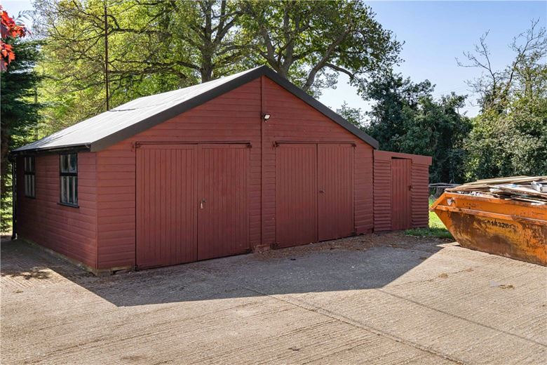 4 bedroom cottage, Aylesbury Road, Great Missenden HP16 - Available