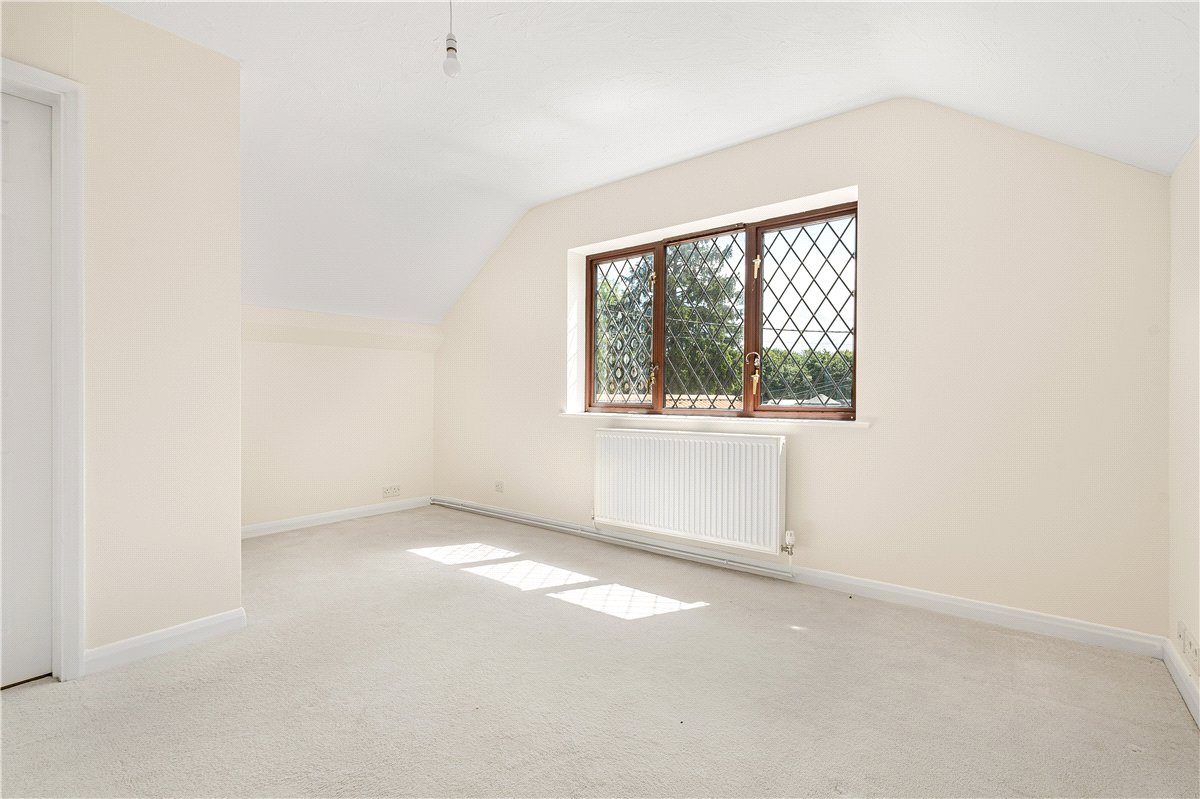 5 bedroom house, Nash Lee Lane, Wendover HP22 - Available