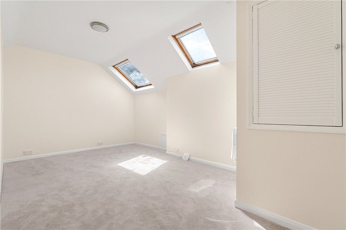 5 bedroom house, Nash Lee Lane, Wendover HP22 - Available