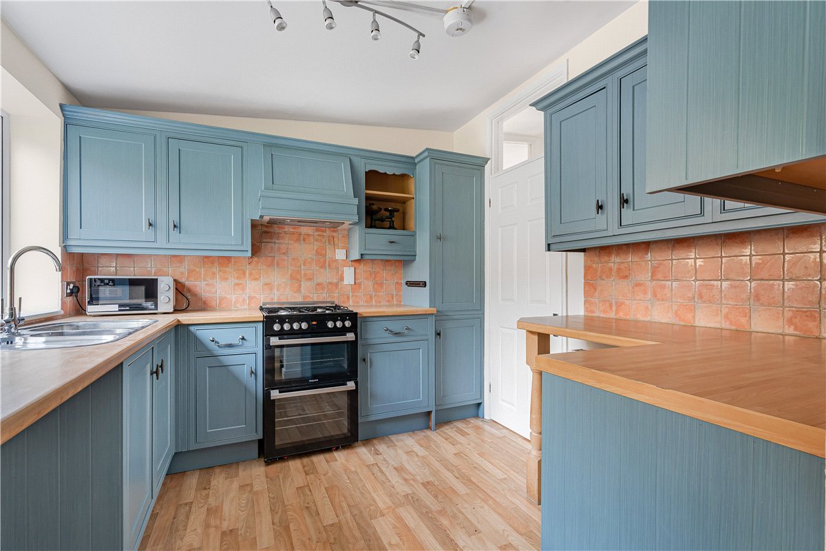 5 bedroom house, Nash Lee Lane, Wendover HP22 - Available