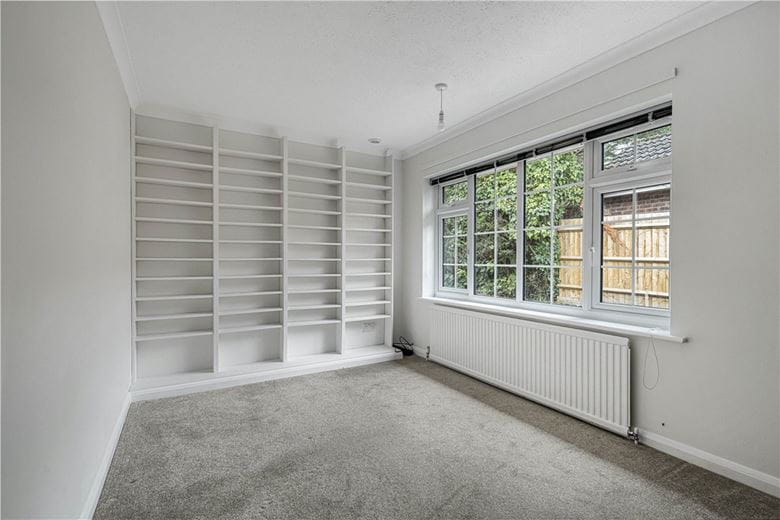 3 bedroom bungalow, Nash Lee Lane, Wendover HP22 - Available