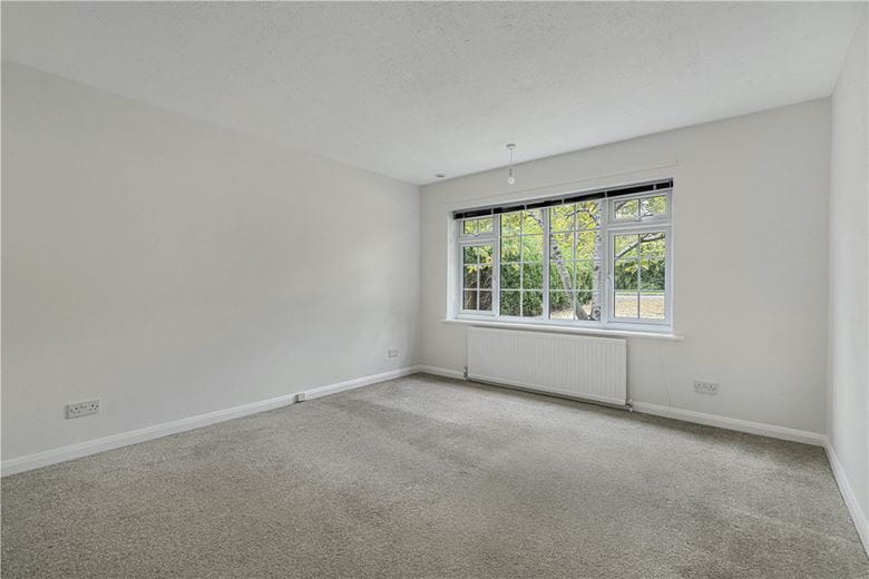 3 bedroom bungalow, Nash Lee Lane, Wendover HP22 - Available