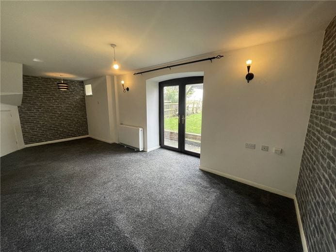 3 bedroom house, Bolsover Road, Woodthorpe S43 - Available