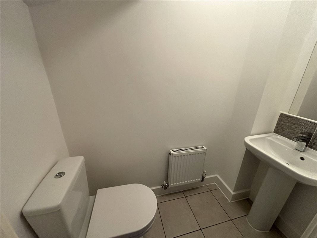 3 bedroom house, Comelybank Drive, Mexborough S64 - Available