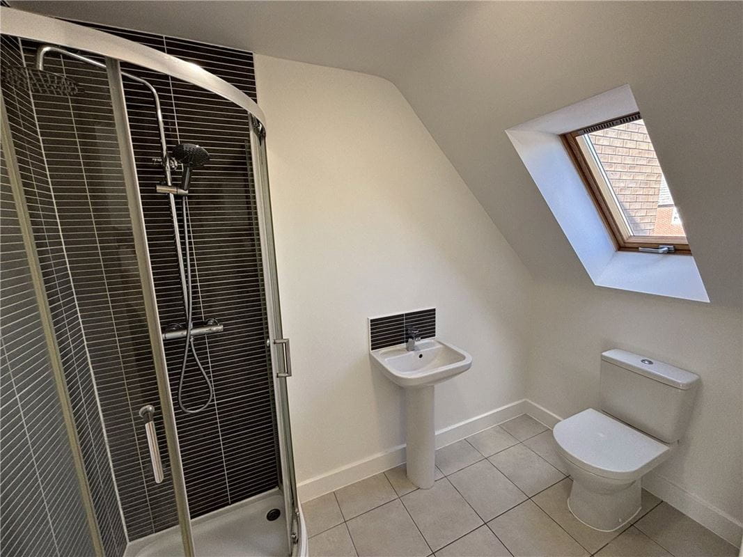 3 bedroom house, Comelybank Drive, Mexborough S64 - Available