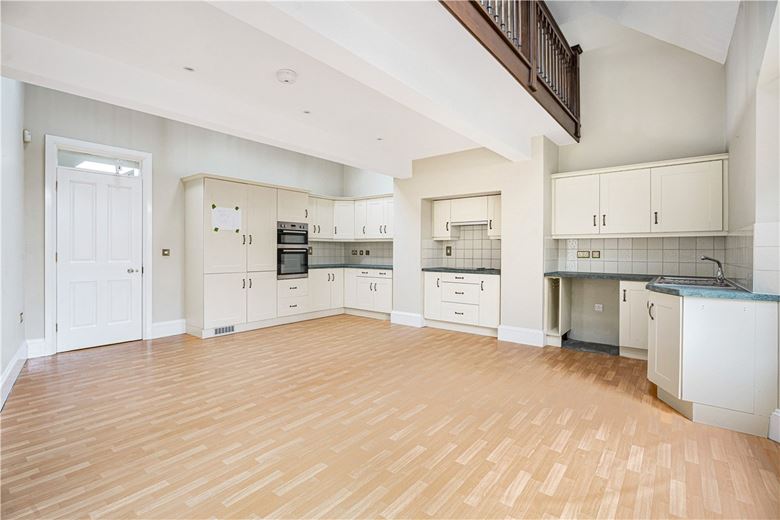 9 bedroom house, Turweston, Brackley NN13 - Available