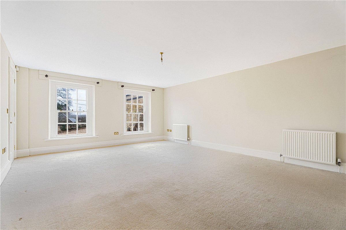 9 bedroom house, Turweston, Brackley NN13 - Available