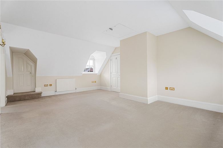 9 bedroom house, Turweston, Brackley NN13 - Available