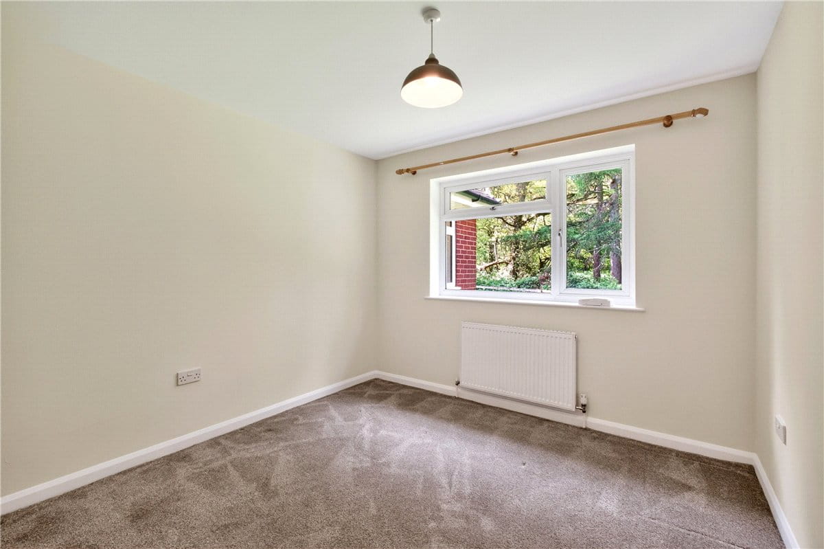3 bedroom bungalow, Wood End Lane, Curborough WS13 - Available