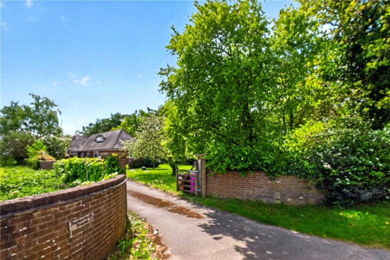 3 bedroom bungalow, Wood End Lane, Curborough WS13 - Available