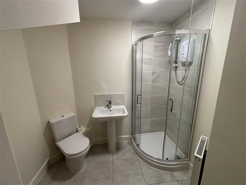 2 bedroom house, Comelybank Drive, Mexborough S64 - Available