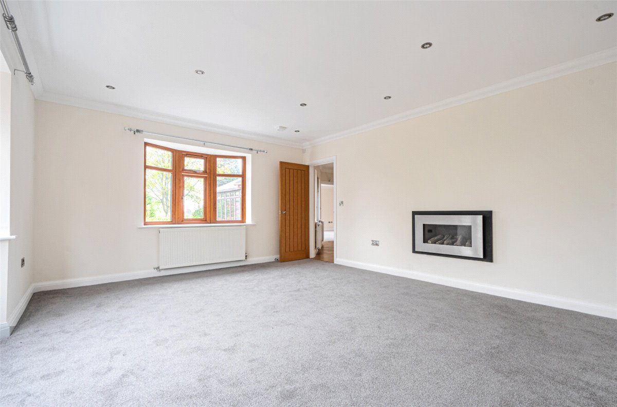 5 bedroom house, Tolldish Lane, Great Haywood ST18