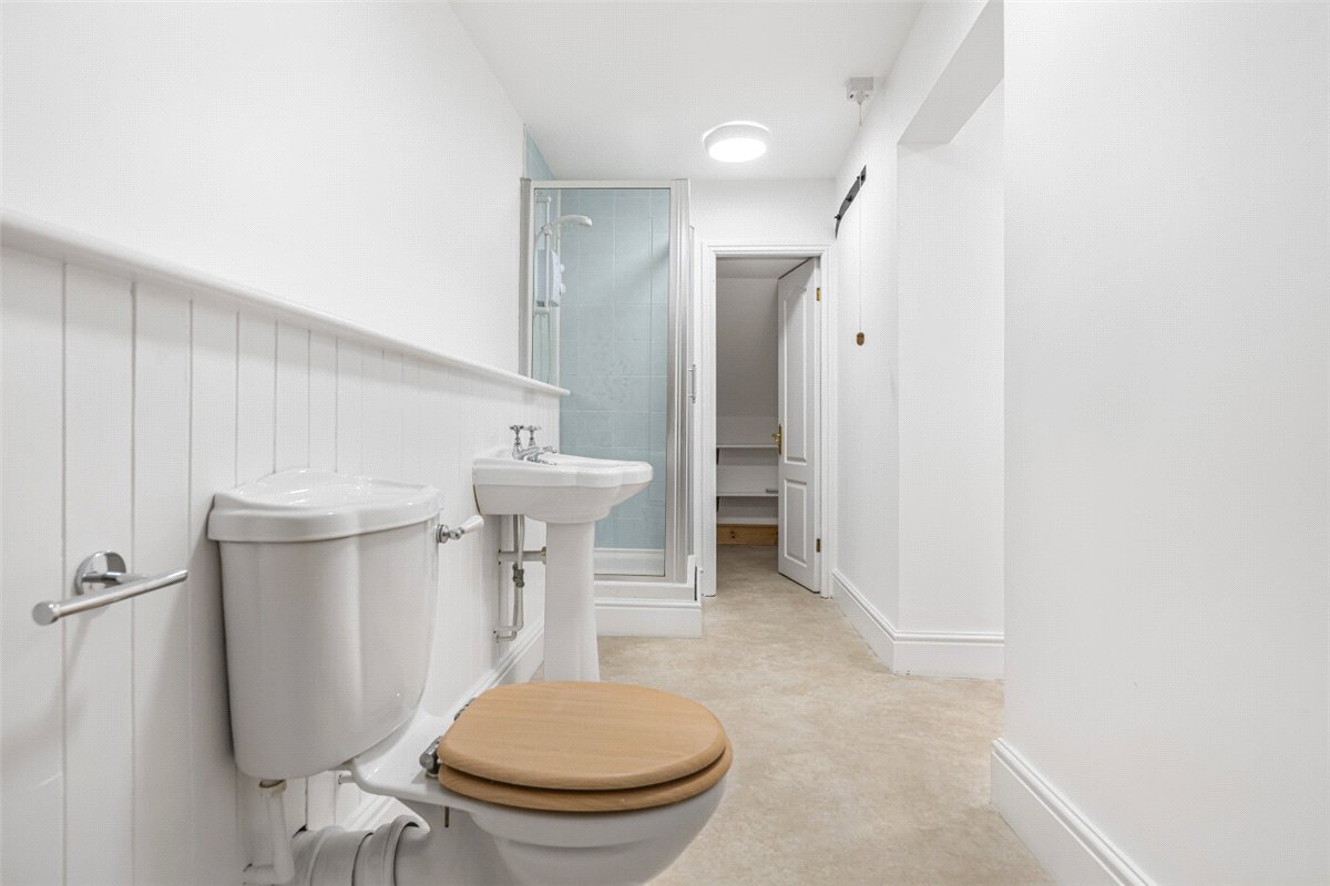 4 bedroom cottage, Yew Tree Court, Nantwich Road CW10