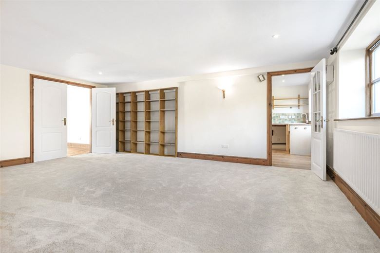 4 bedroom cottage, Yew Tree Court, Nantwich Road CW10