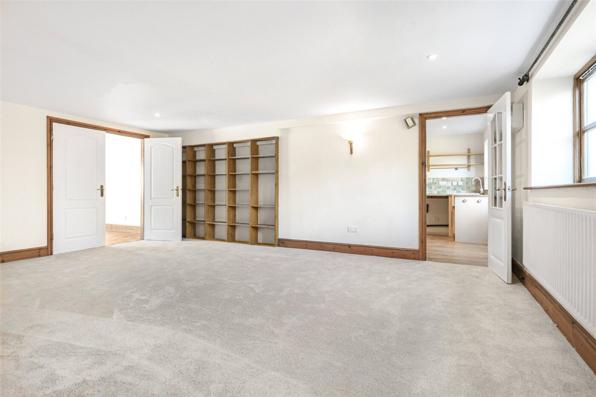 4 bedroom cottage, Yew Tree Court, Nantwich Road CW10