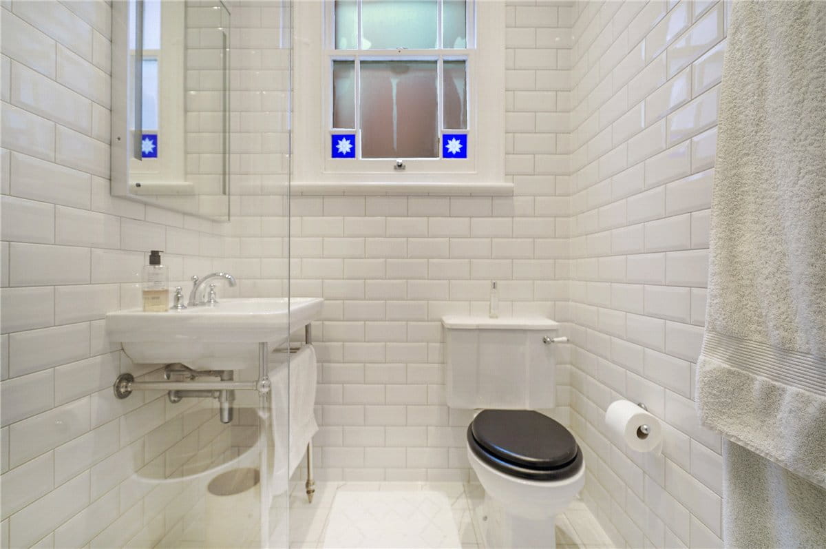 3 bedroom flat, Bishops Mansions, Fulham SW6 - Available