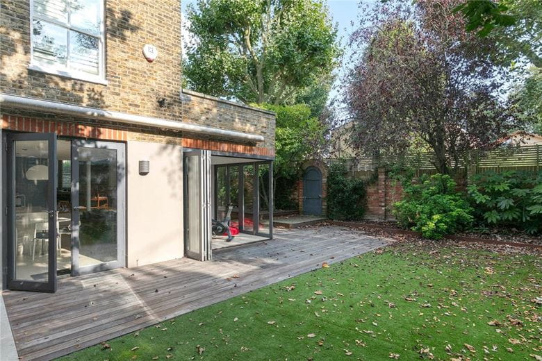 5 bedroom house, Fulham Palace Road, London SW6 - Available