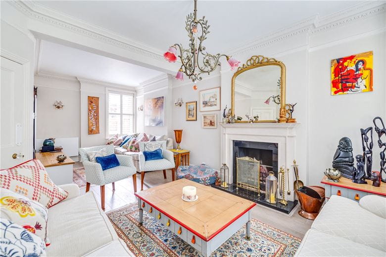 4 bedroom house, Kenyon Street, London SW6 - Available