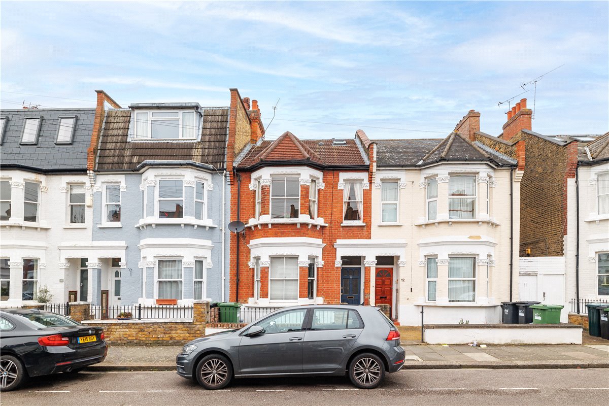 2 bedroom flat, Queensmill Road, London SW6 - Sold STC