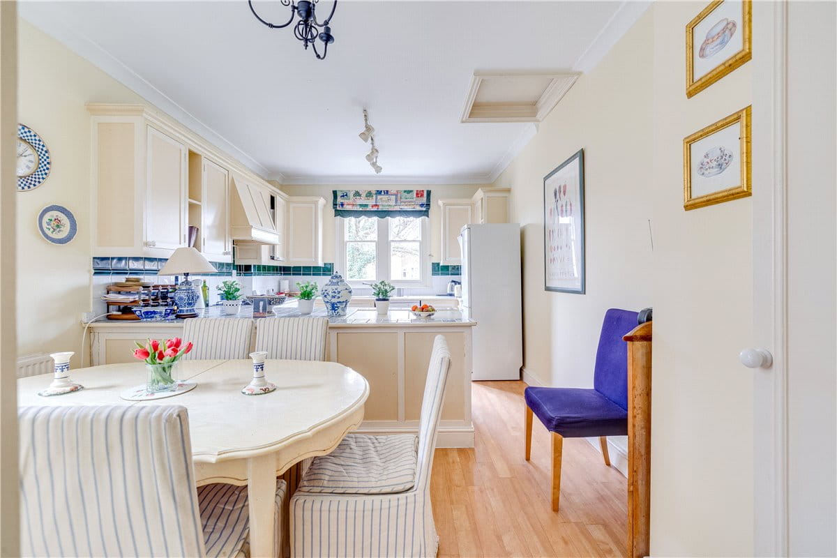 2 bedroom flat, Queensmill Road, London SW6 - Sold STC