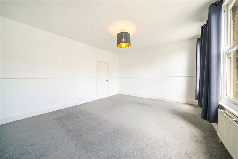 1 bedroom flat, Radipole Road, London SW6 - Available