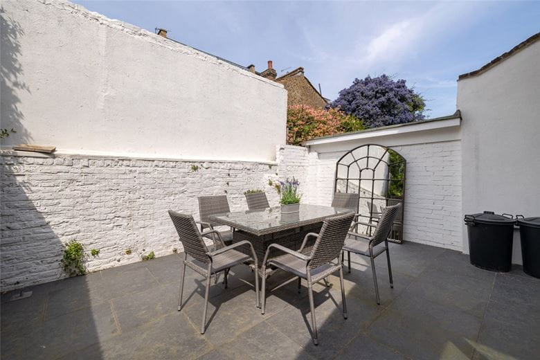 4 bedroom house, Rosaville Road, London SW6 - Available