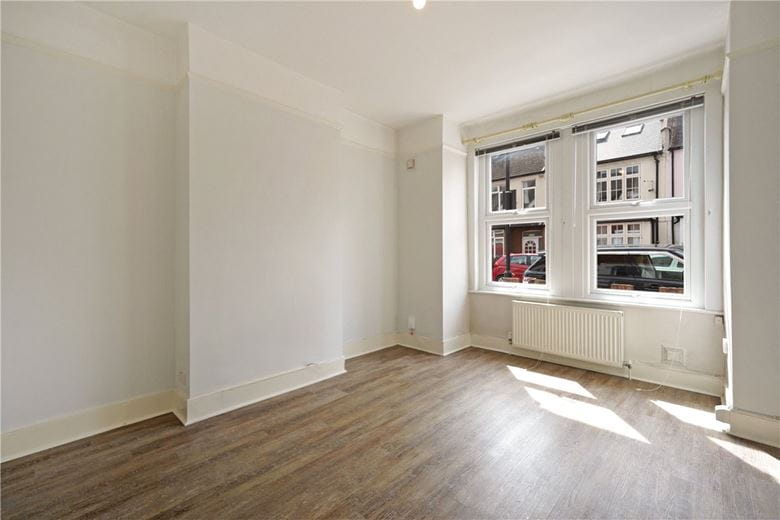 1 bedroom maisonette, Willow Vale, London W12 - Available