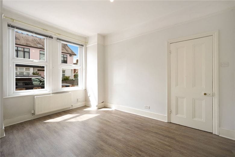 1 bedroom maisonette, Willow Vale, London W12 - Available