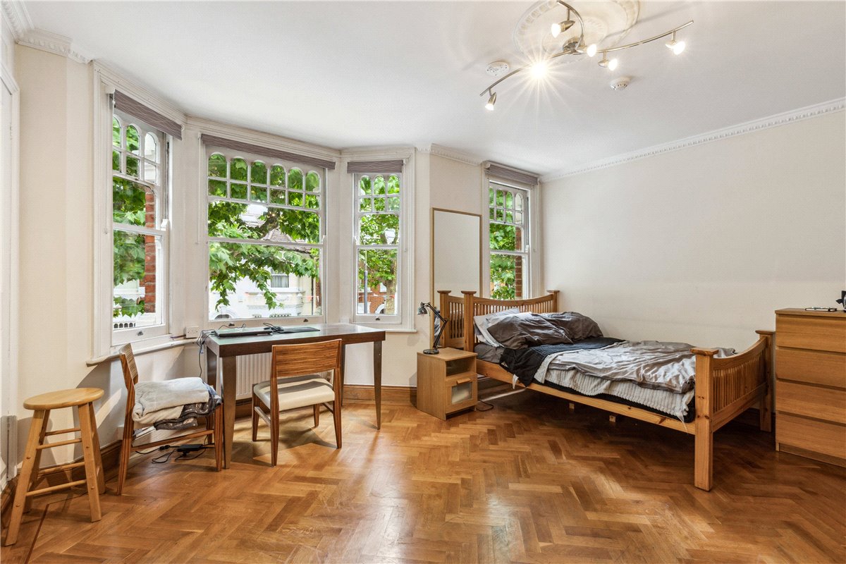 6 bedroom house, Niton Street, London SW6 - Available