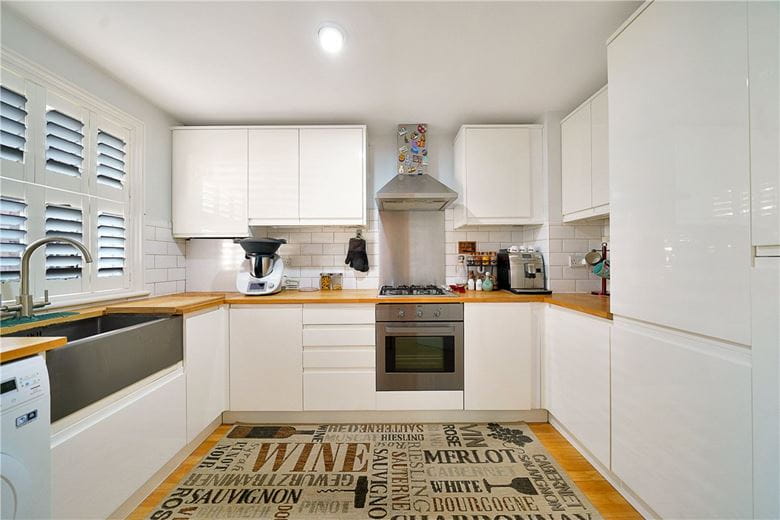 2 bedroom house, Marryat Square, Wyfold Road SW6 - Sold STC