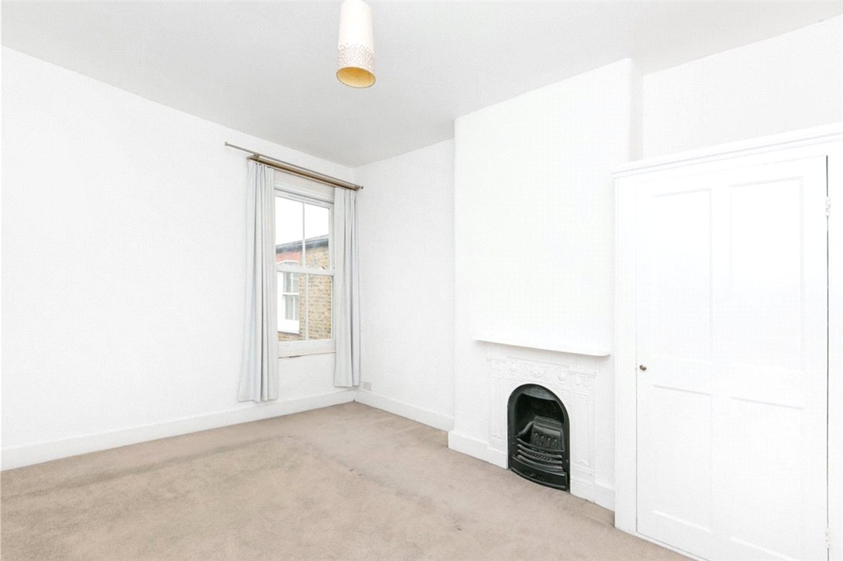 2 bedroom maisonette, Edenvale Street, London SW6 - Available