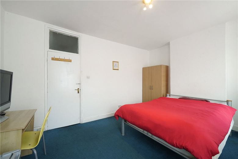 2 bedroom flat, Kinnoul Road, London W6 - Available