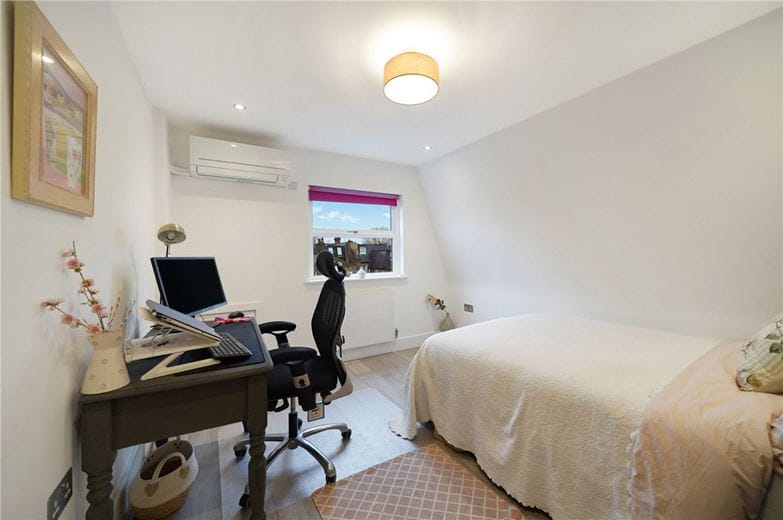 5 bedroom house, Inglethorpe Street, London SW6 - Available
