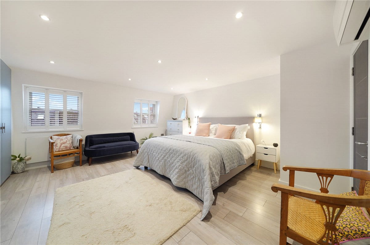 5 bedroom house, Inglethorpe Street, London SW6 - Available