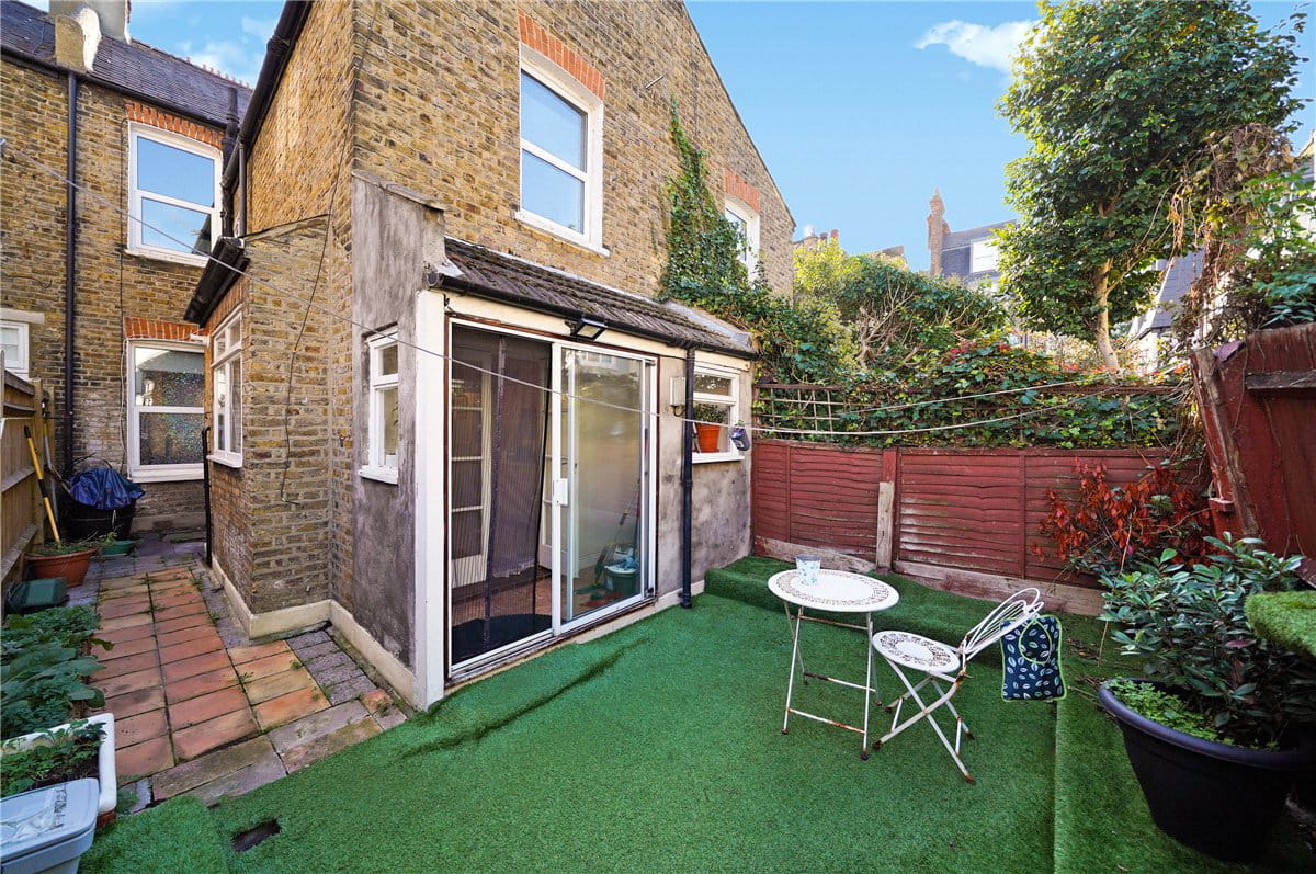 3 bedroom house, Burnfoot Avenue, London SW6 - Sold STC