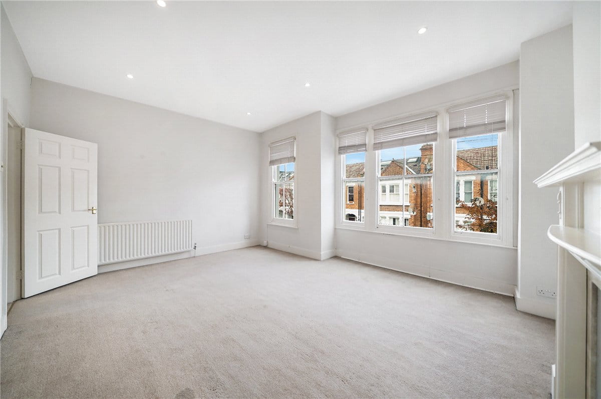 2 bedroom flat, Edenvale Street, London SW6 - Sold STC