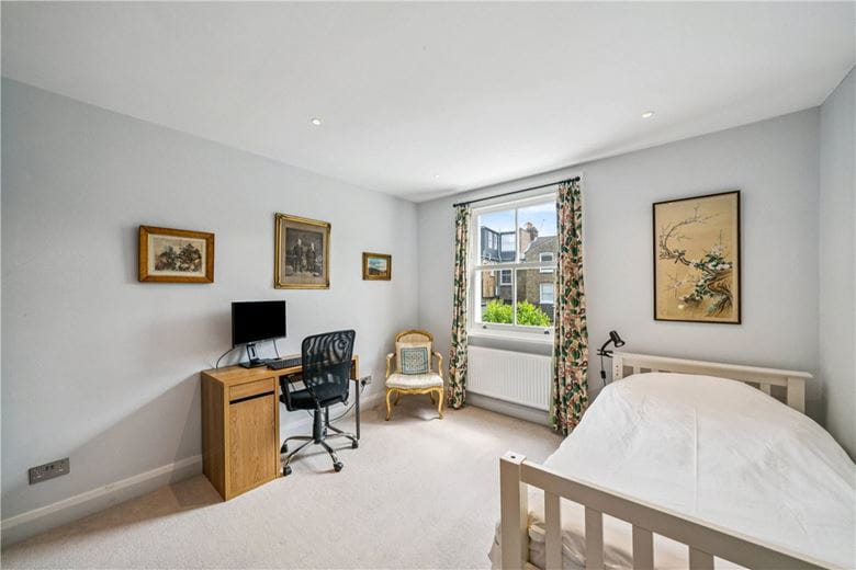 4 bedroom house, Tournay Road, London SW6 - Available
