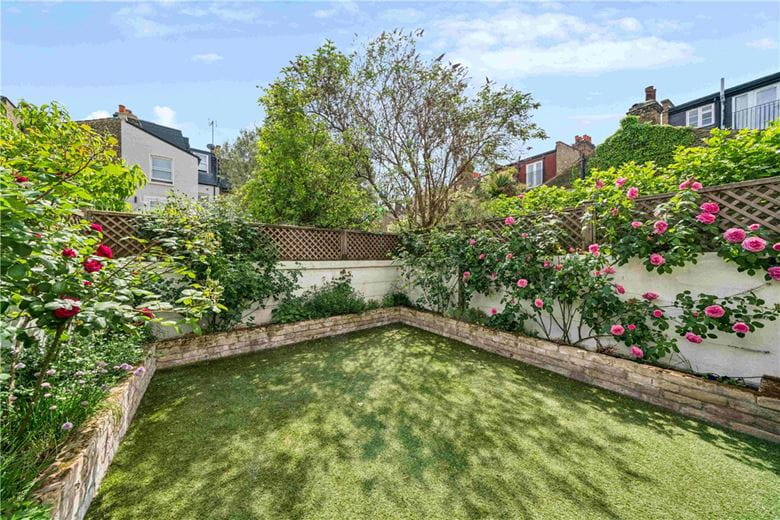 4 bedroom house, Tournay Road, London SW6 - Available